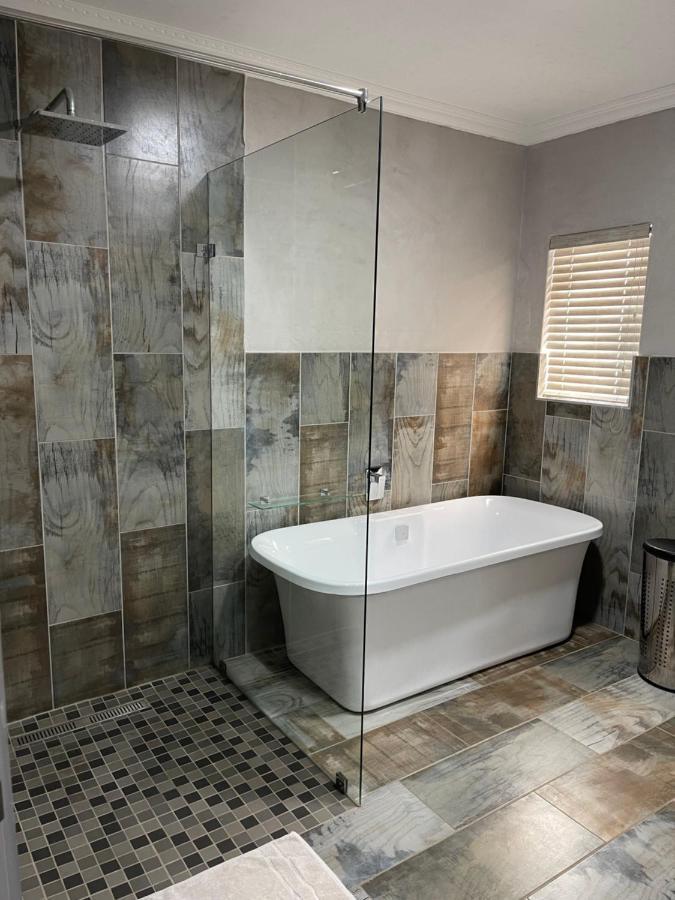 Upper Room Guesthouse Kirkwood Экстерьер фото