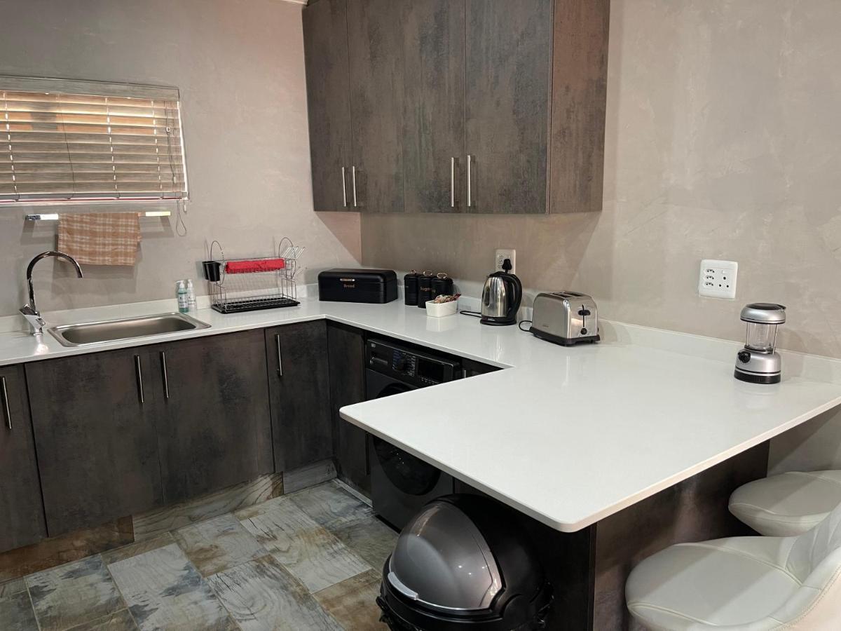 Upper Room Guesthouse Kirkwood Экстерьер фото