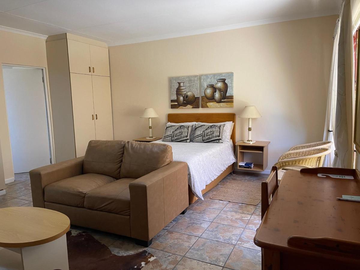 Upper Room Guesthouse Kirkwood Экстерьер фото