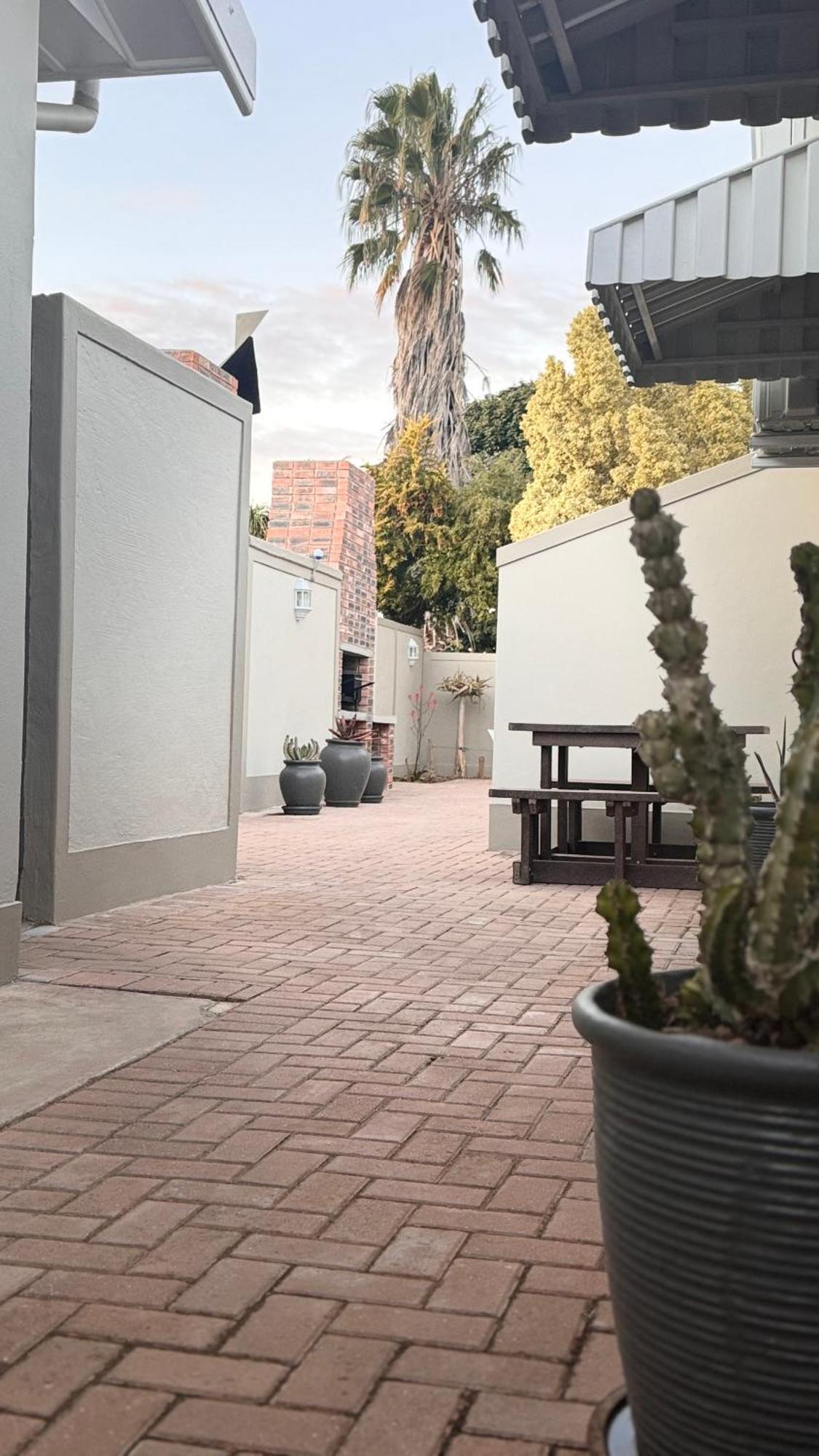 Upper Room Guesthouse Kirkwood Экстерьер фото